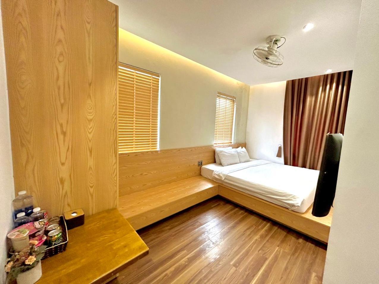 Soleil Hostel Hue Exterior photo