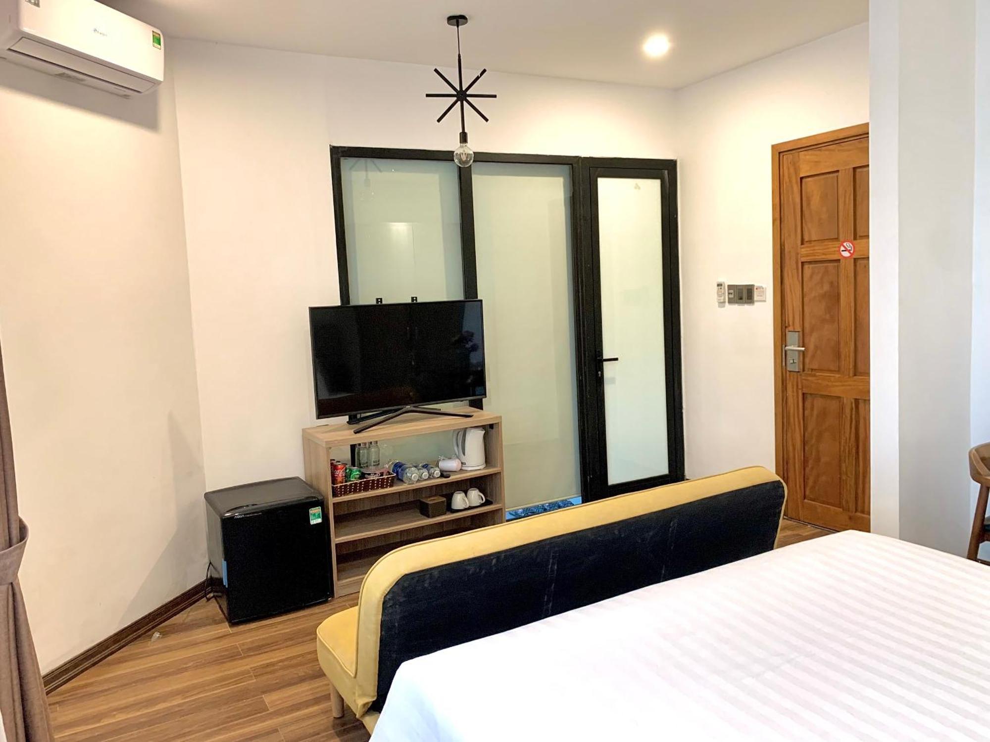 Soleil Hostel Hue Exterior photo